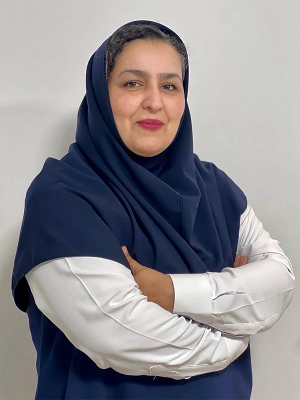 خانم صحرایی